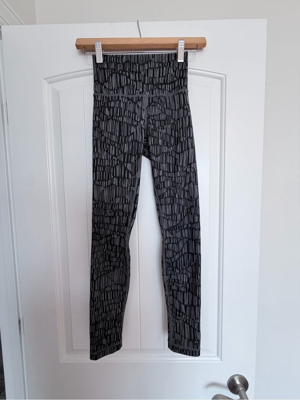 Jo+Jax Premium Dance Activewear Gray Black Print Leggings Girls YXL